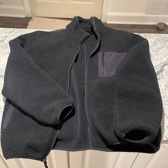 Fabletics fleece light weight jacket, size medium - Picture 1 of 1